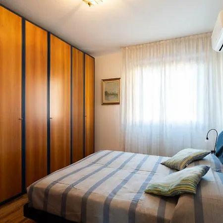 Two Bedrooms Ac Lake View By Rentallcomo Апартаменты *
