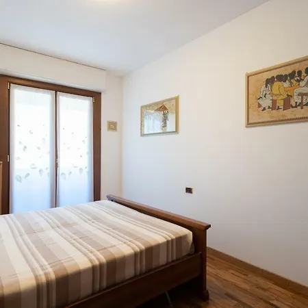 Two Bedrooms Ac Lake View By Rentallcomo Апартаменты