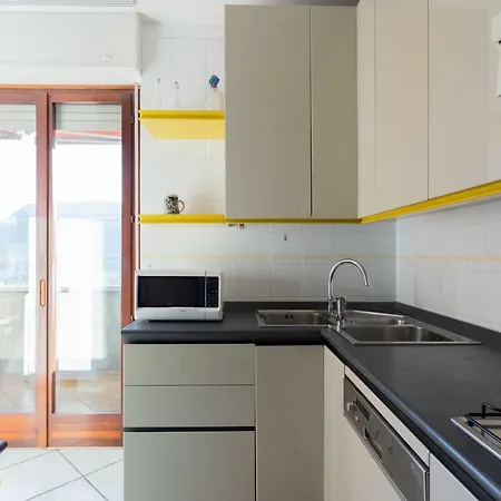 Two Bedrooms Ac Lake View By Rentallcomo * Комо