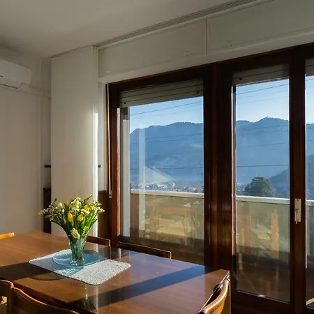 Two Bedrooms Ac Lake View By Rentallcomo * Комо