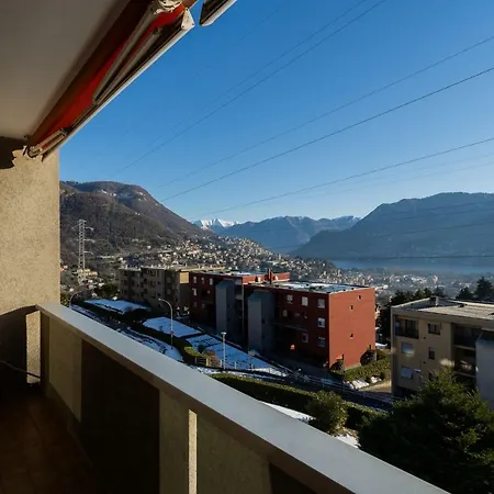 Апартаменты Two Bedrooms Ac Lake View By Rentallcomo *